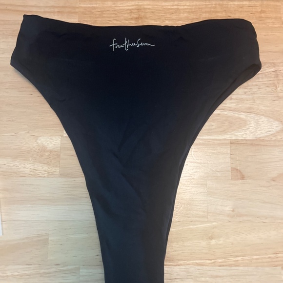 437 The Aubrey 11 Bottoms - Picture 2 of 6